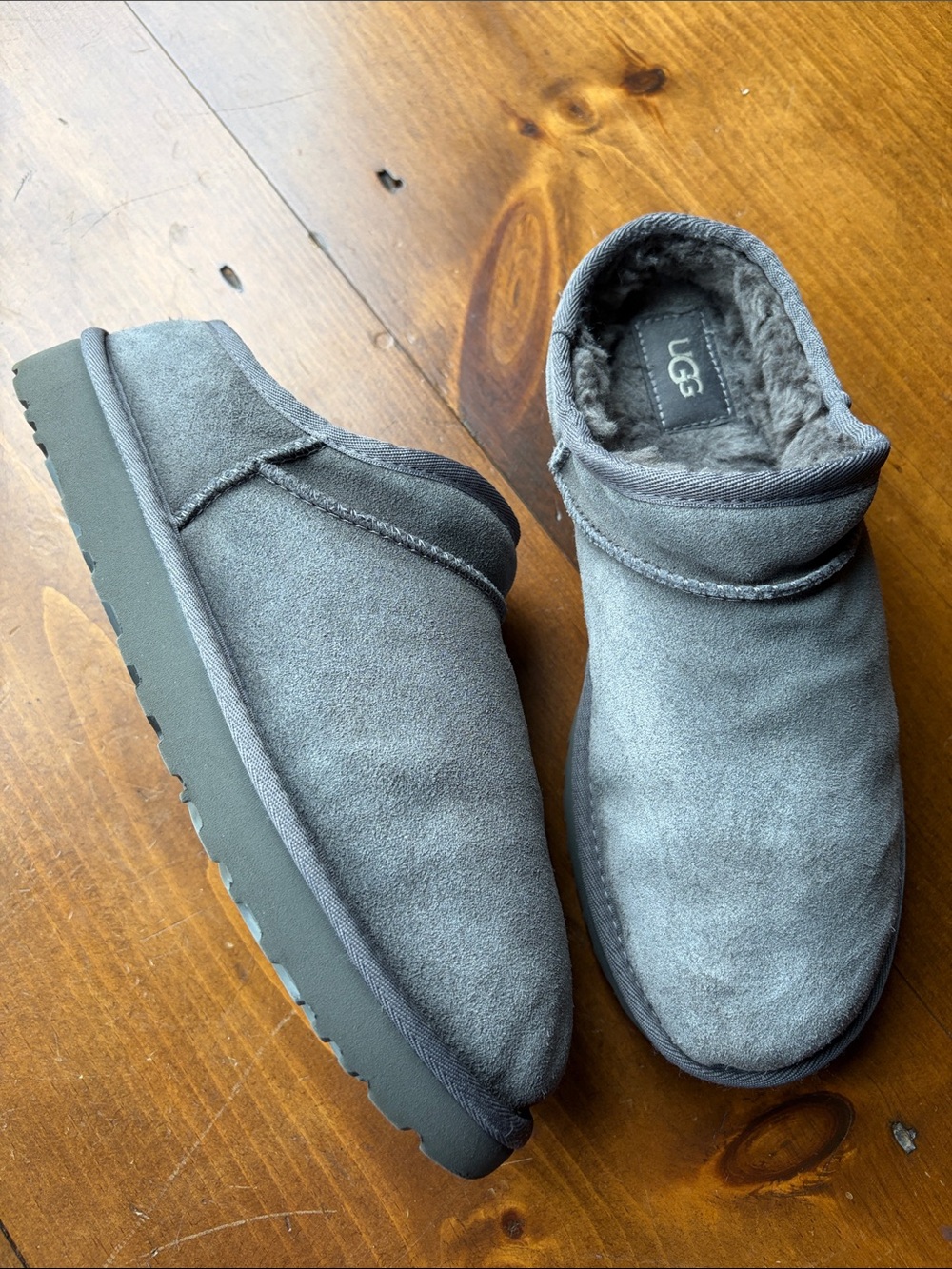 Ugg Classic Gray Suede Slippers Sz 11